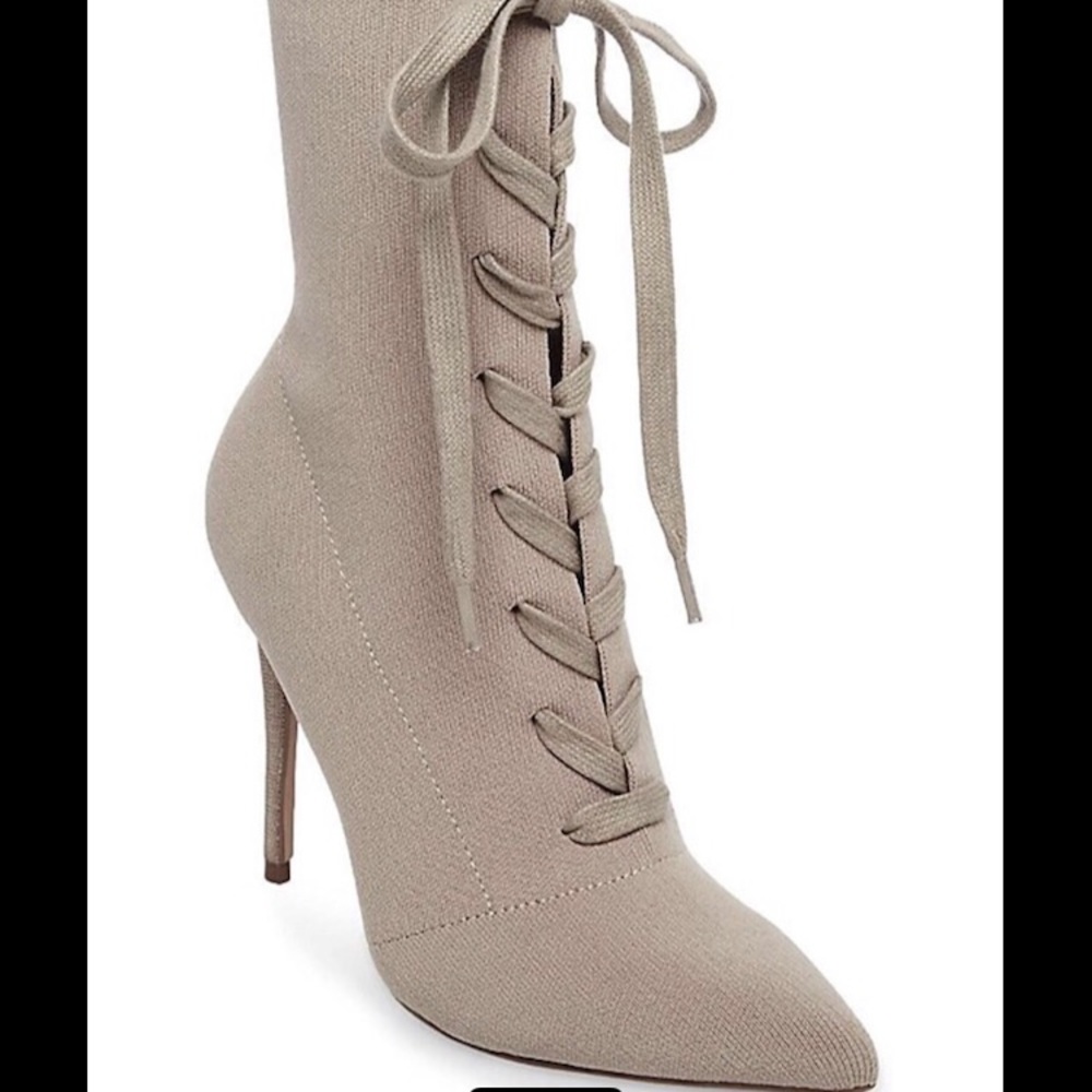 Steve Madden Kennedy Boots in Taupe